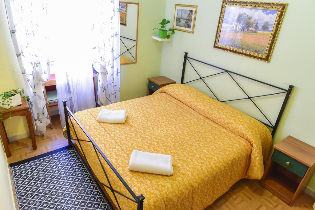 Casa Vacanza Frendy - Free Airport Transportation On Arrival If You Book An Apartment Of Minimum 3 Nights And 6 People Рим Экстерьер фото